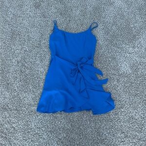 Blue mini dress with tie